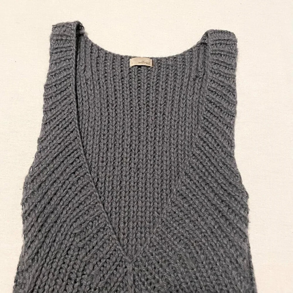 Wilfred Aritzia Sleeveless Knitted  Wool V Neck Dress Missing Size Tag - Picture 2 of 16